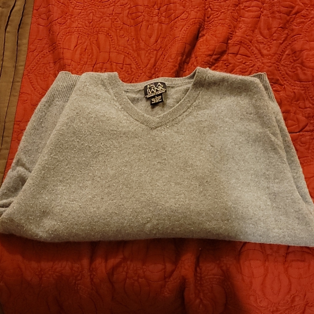 Jos A Bank Large Grey Cashmere V-Neck Sweater - Picture 4 of 5